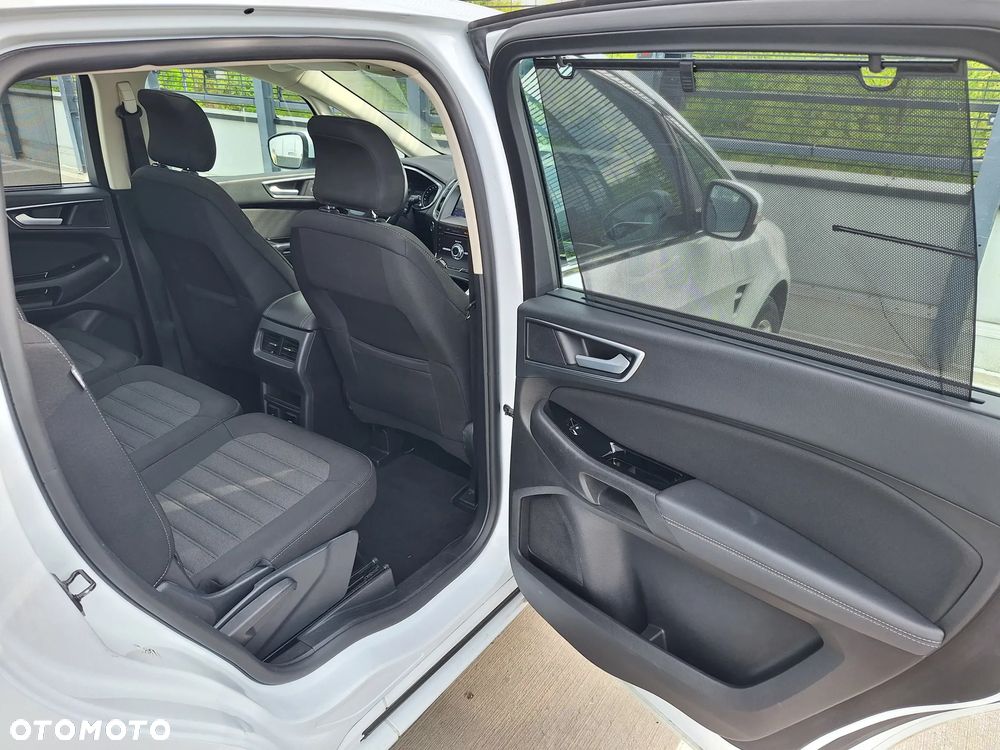 Ford S-Max 2.0 EcoBlue Titanium - 24