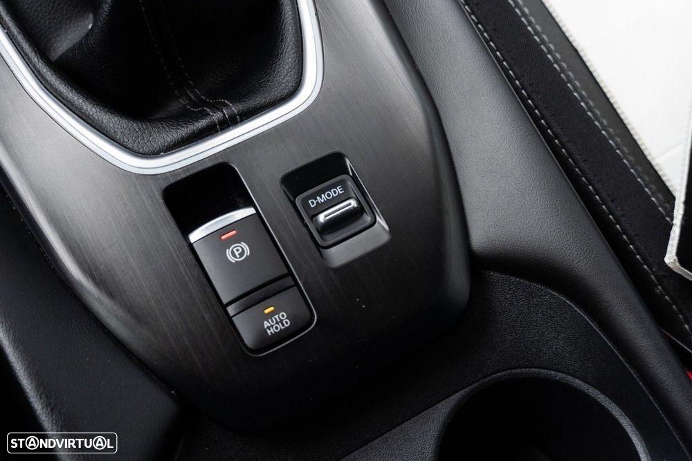 Nissan Qashqai 1.3 DIG-T N-Connecta LED - 27