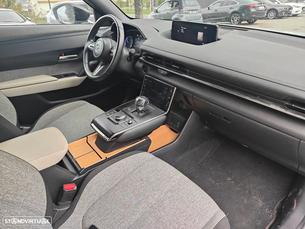 Mazda MX-30 - 6