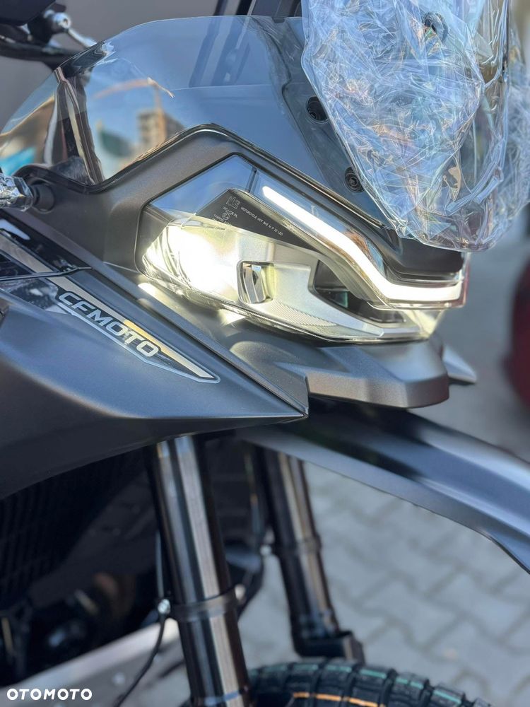 CFMoto MT - 5