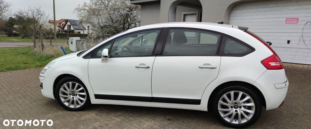 Citroën C4 HDi 110 FAP EGS6 Exclusive - 5