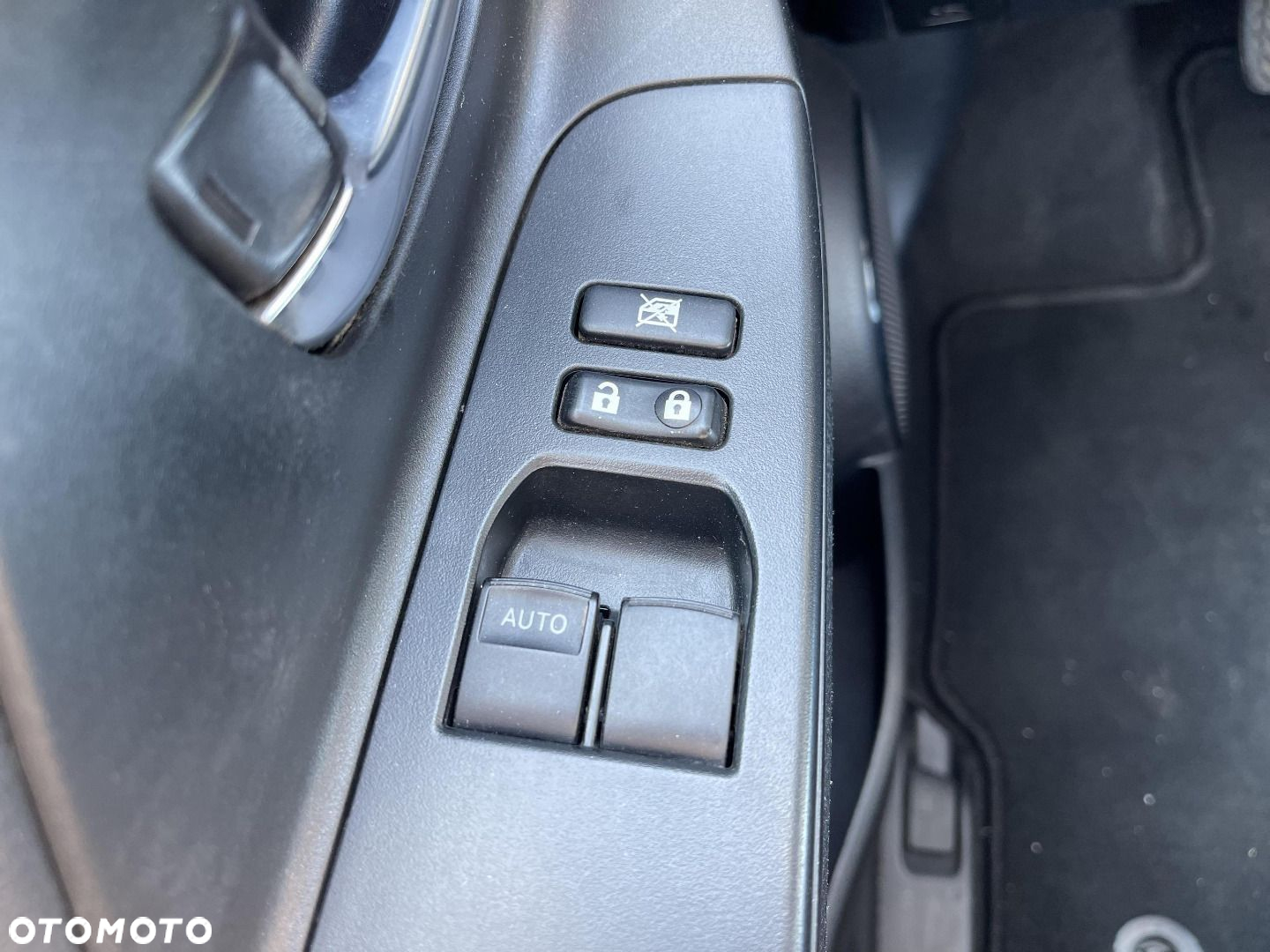 Toyota Yaris - 17