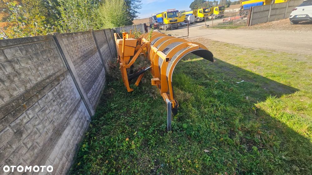 Zestaw 3 pługów śnieżnych - 13