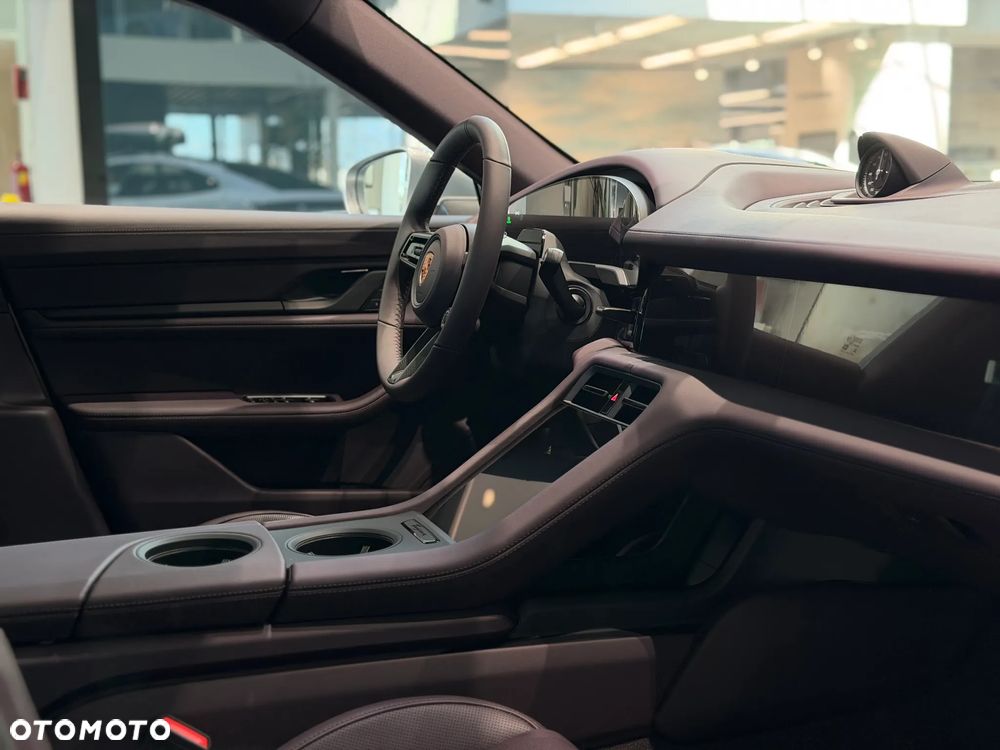 Porsche Taycan 105kWh 4S Performance Plus - 19