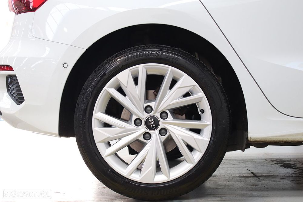 Audi A3 Sportback 30 TFSI Advanced S tronic - 5