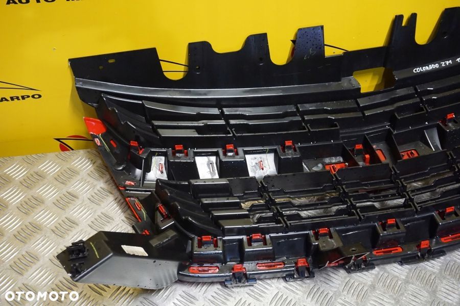 CHEVROLET COLORADO 2015 - 2020 Atrapa Przód Grill USA - 9