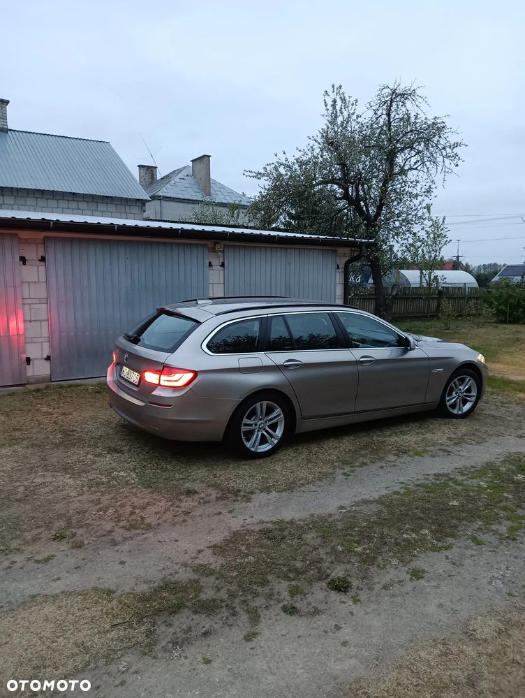 BMW Seria 5 520d Modern Line - 4