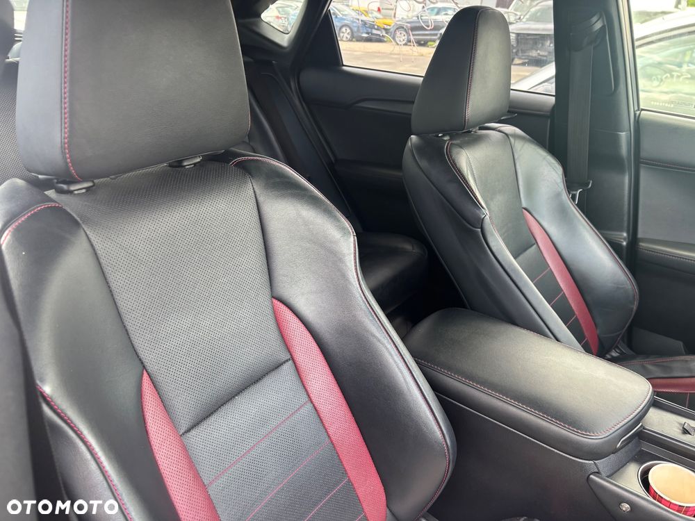 Lexus NX 300h E-FOUR F SPORT - 6