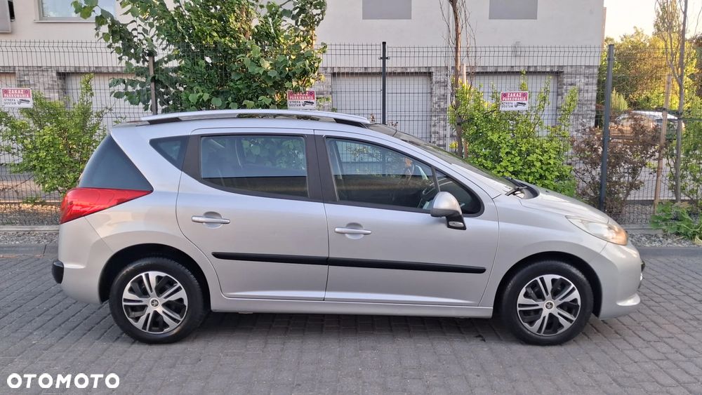 Peugeot 207 - 4