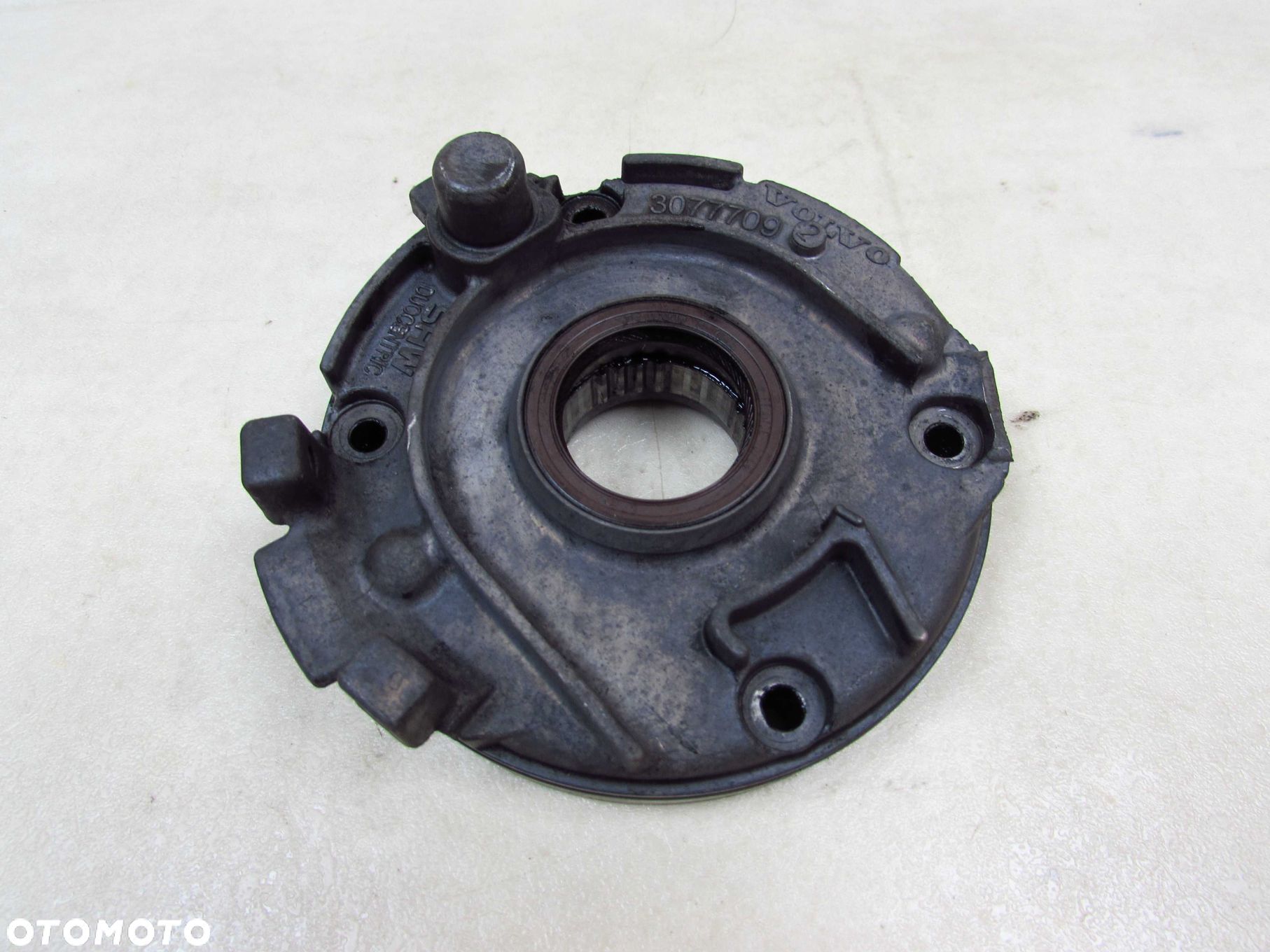 VOLVO S60 II V70 III S80 II XC 2.4 D5 POMPA OLEJU OLEJOWA 30777092 - 1