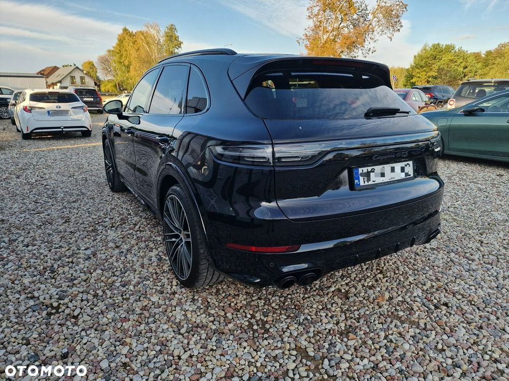 Porsche Cayenne - 11