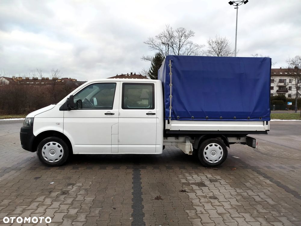 Volkswagen Transporter - 1
