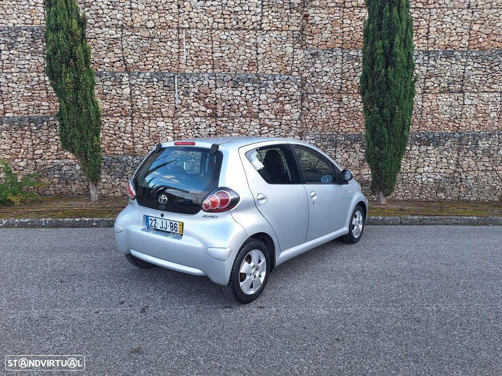 Toyota Aygo 1.0 Plus Sport Pack MM - 19