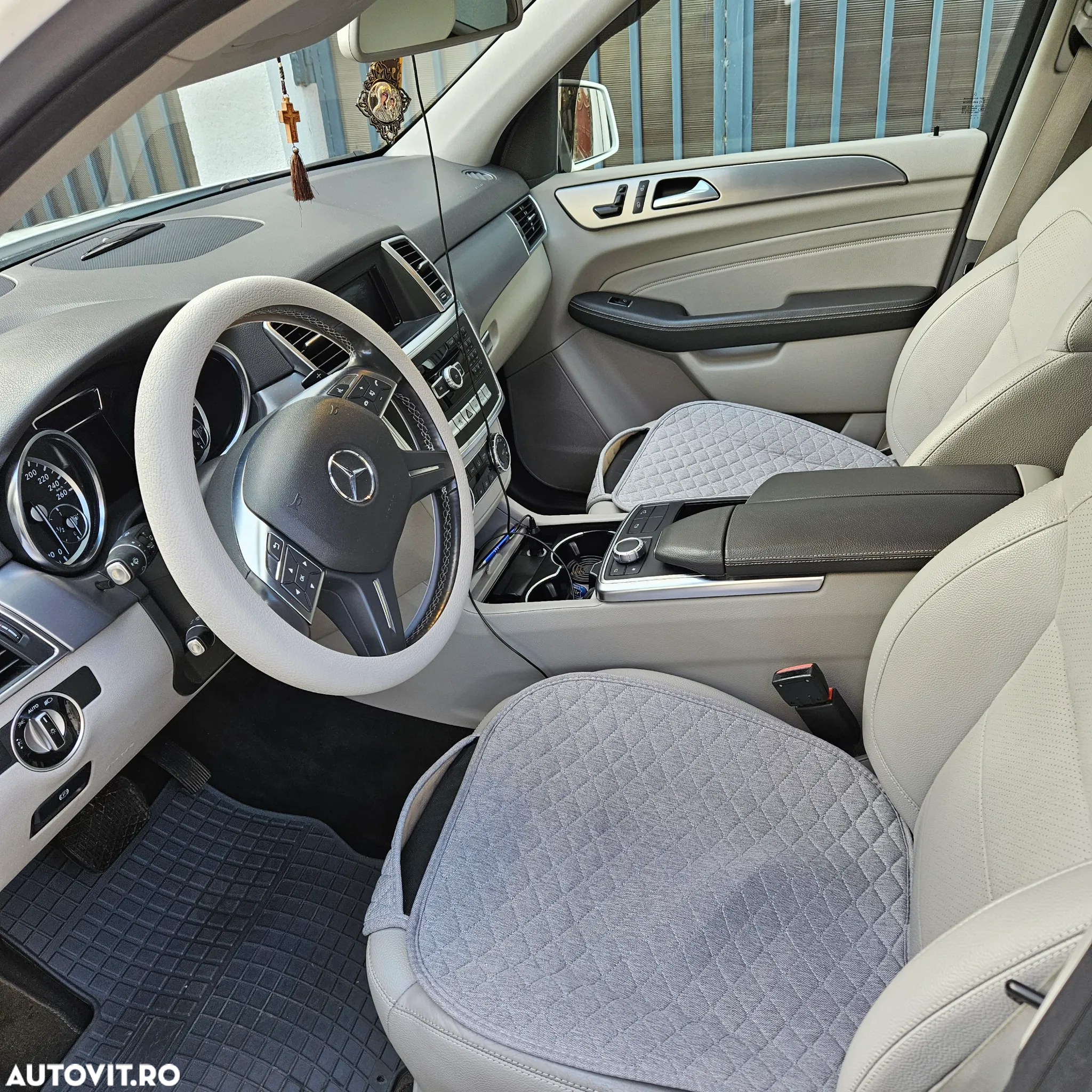Mercedes-Benz ML 350 BlueTec 4MATIC Aut - 5