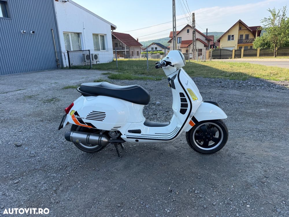 Piaggio Vespa - 4