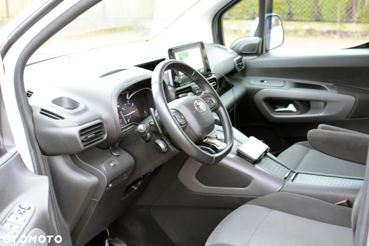 Toyota Proace City Verso Long 1.2 D-4T Business - 3