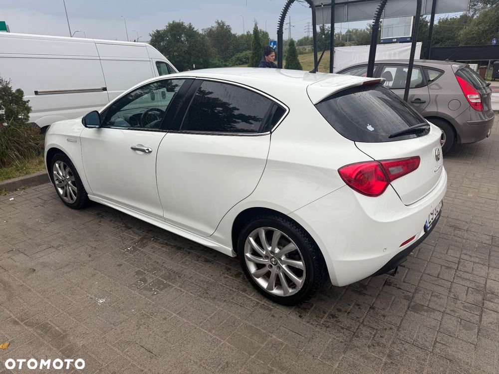 Alfa Romeo Giulietta 1.4 TB MultiAir Distinctive - 4