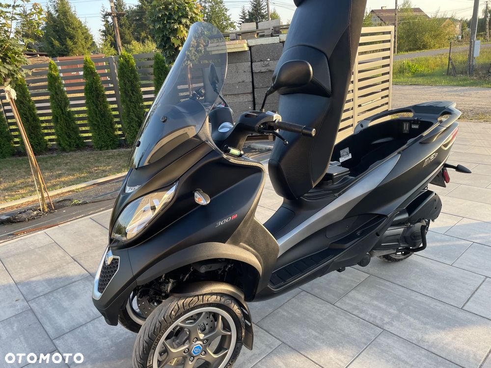 Piaggio MP-3 - 2