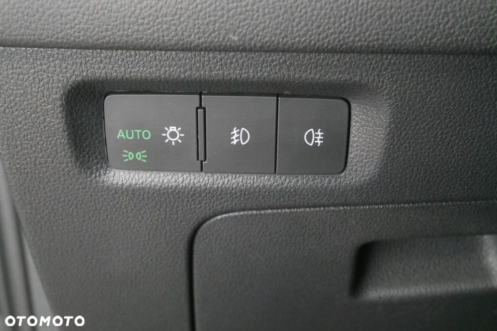 Skoda Octavia 2.0 TDI Style DSG - 25