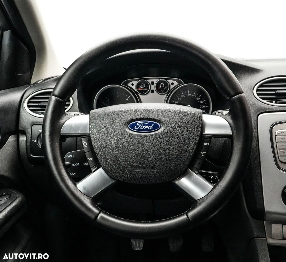 Ford Focus - 15