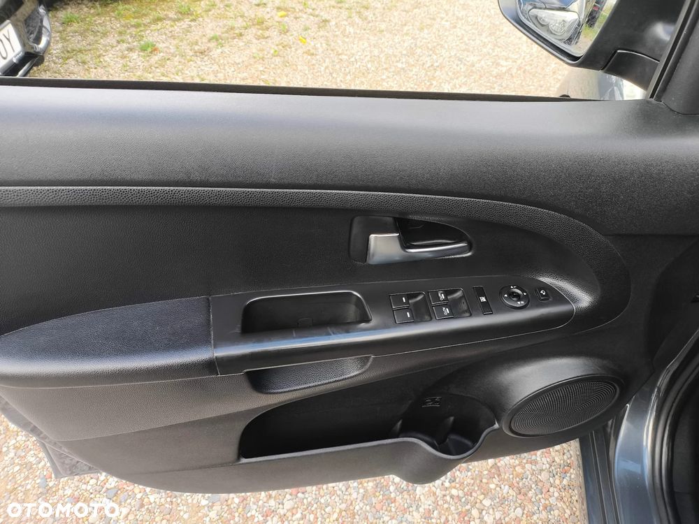 Kia Venga 1.6 Business Line - 9