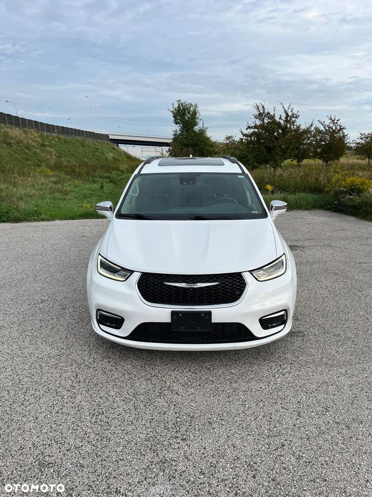 Chrysler Pacifica - 14