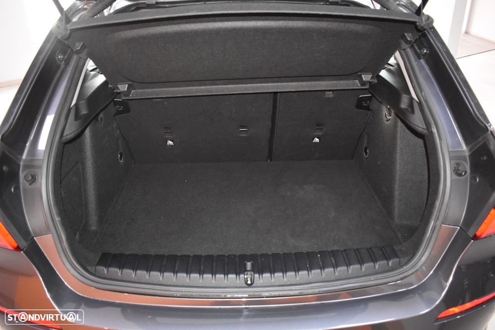 BMW 116 d Corporate Edition Auto - 48