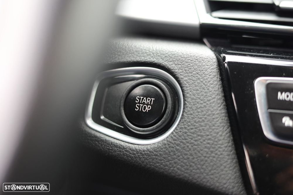 BMW 225xe Active Tourer Advantage - 10