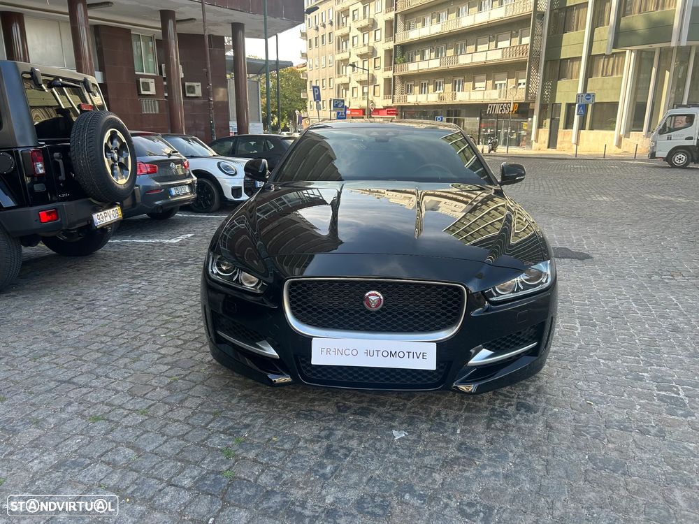 Jaguar XE 2.0 D R-Sport Aut. - 2