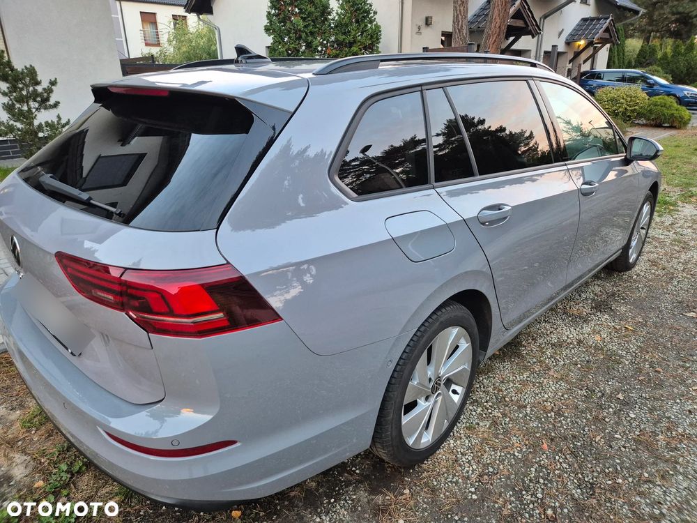 Volkswagen Golf VIII 1.5 TSI Life Plus - 3