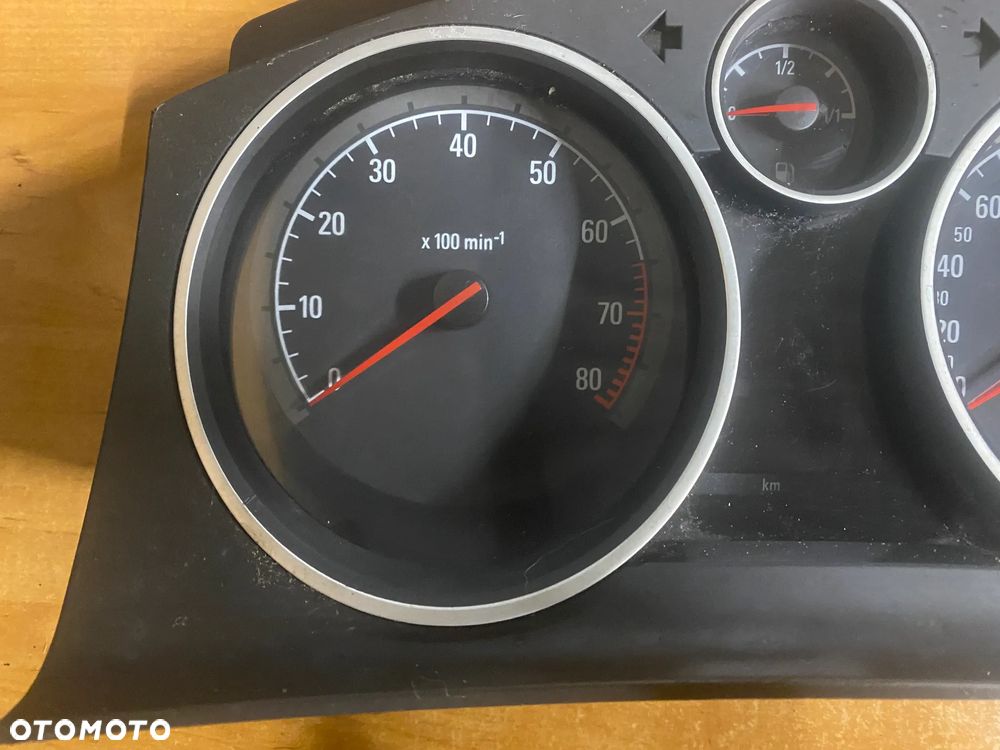 LICZNIK ZEGARY OPEL ASTRA H 13243045 - 2