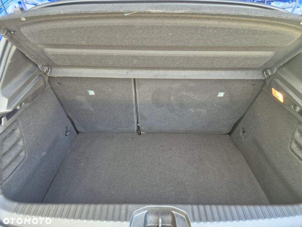 Renault Clio - 25