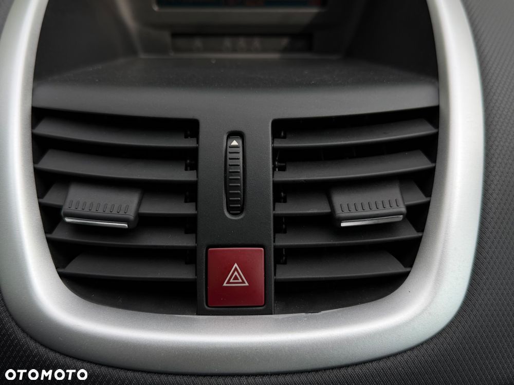 Peugeot 207 95 VTi forever - 33
