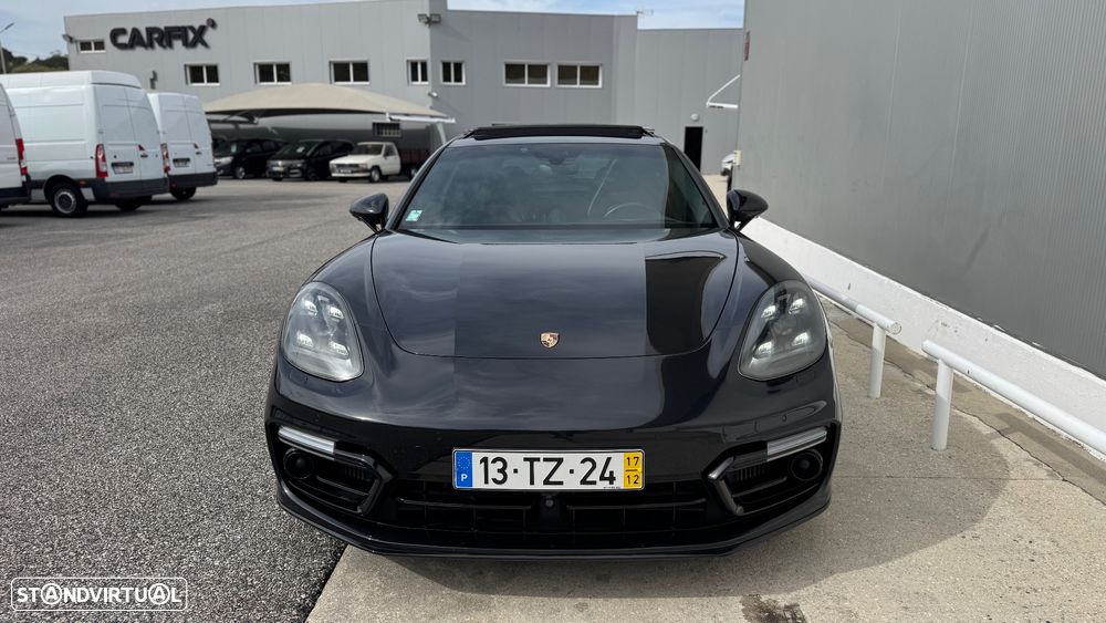 Porsche Panamera Sport Turismo Turbo - 17