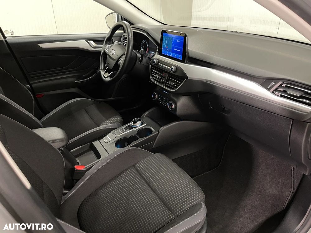 Ford Focus 1.0 EcoBoost Connected - 11