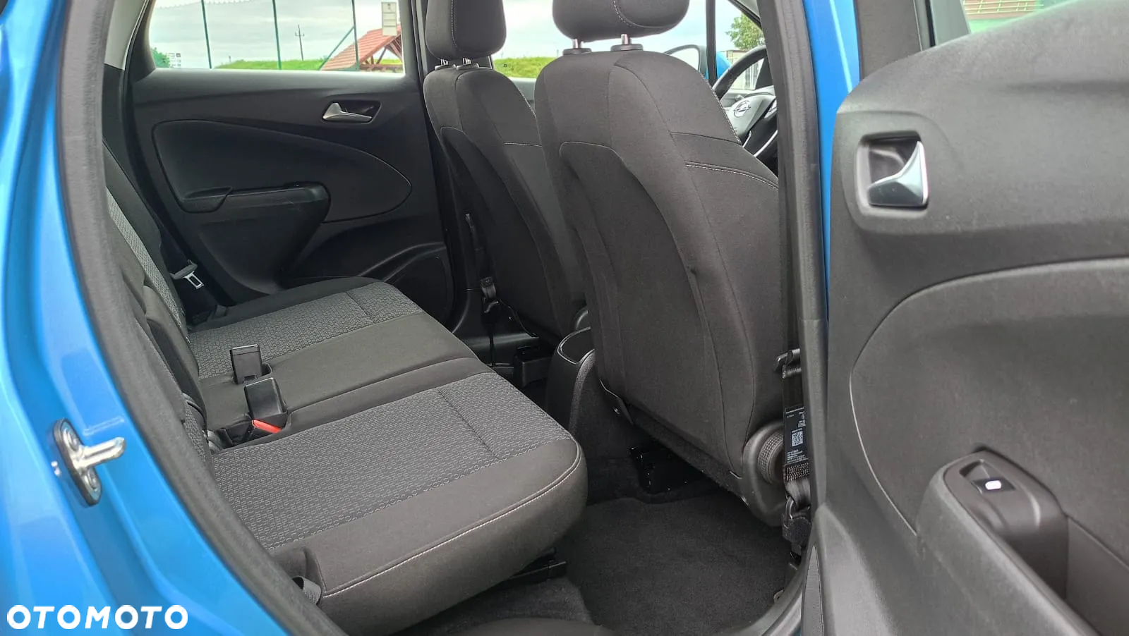 Opel Crossland X - 9