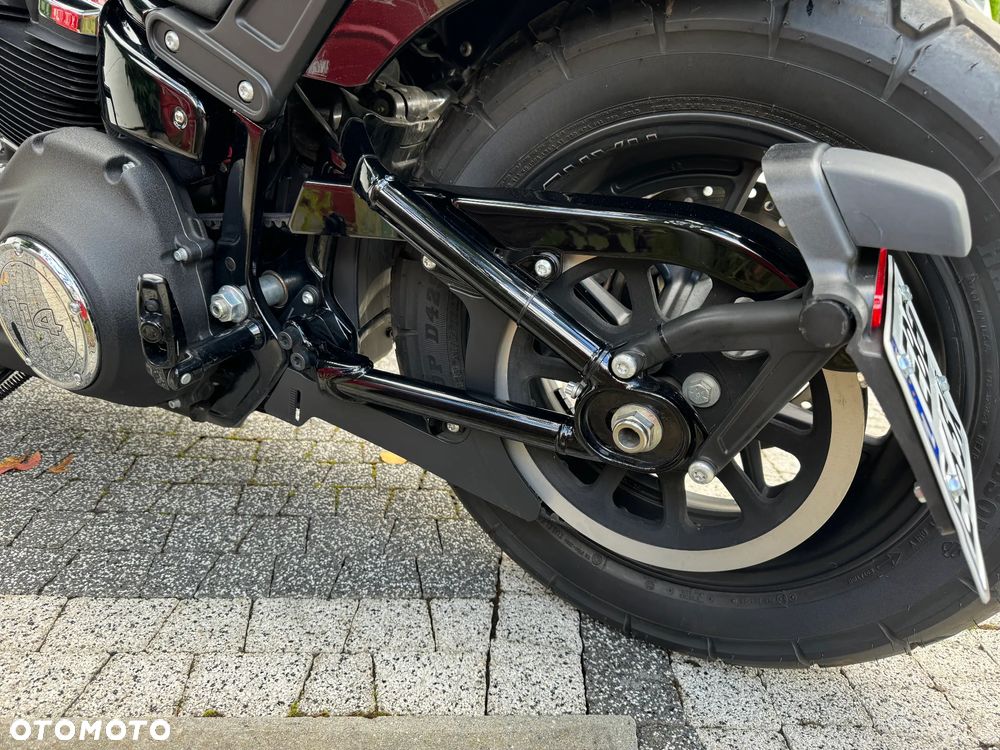 Harley-Davidson Dyna Fat Bob - 10