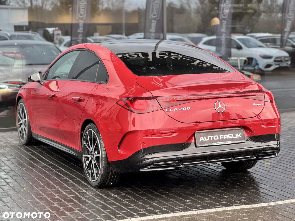 Mercedes-Benz CLA 200 mHEV 4-Matic 8G-DCT - 11