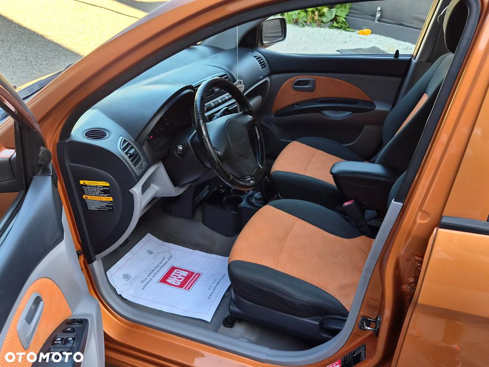 Kia Picanto - 10