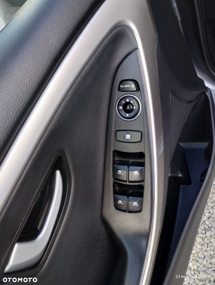 Hyundai i30 1.6 CRDi Fifa World Cup Edition - 18