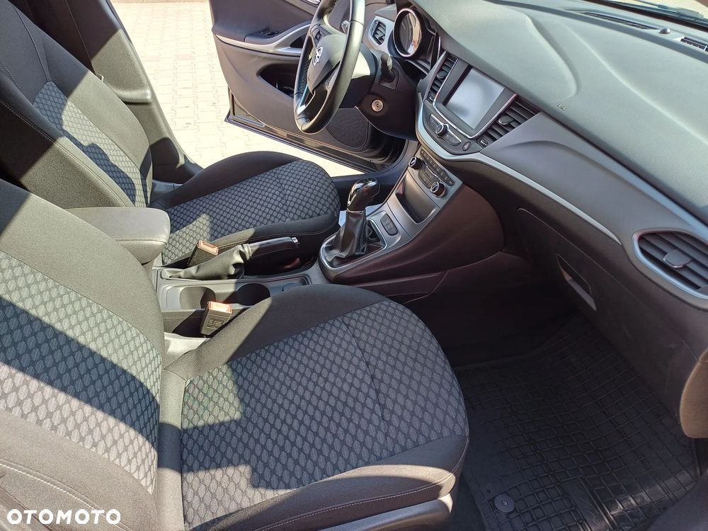 Opel Astra 1.4 T Enjoy - 17