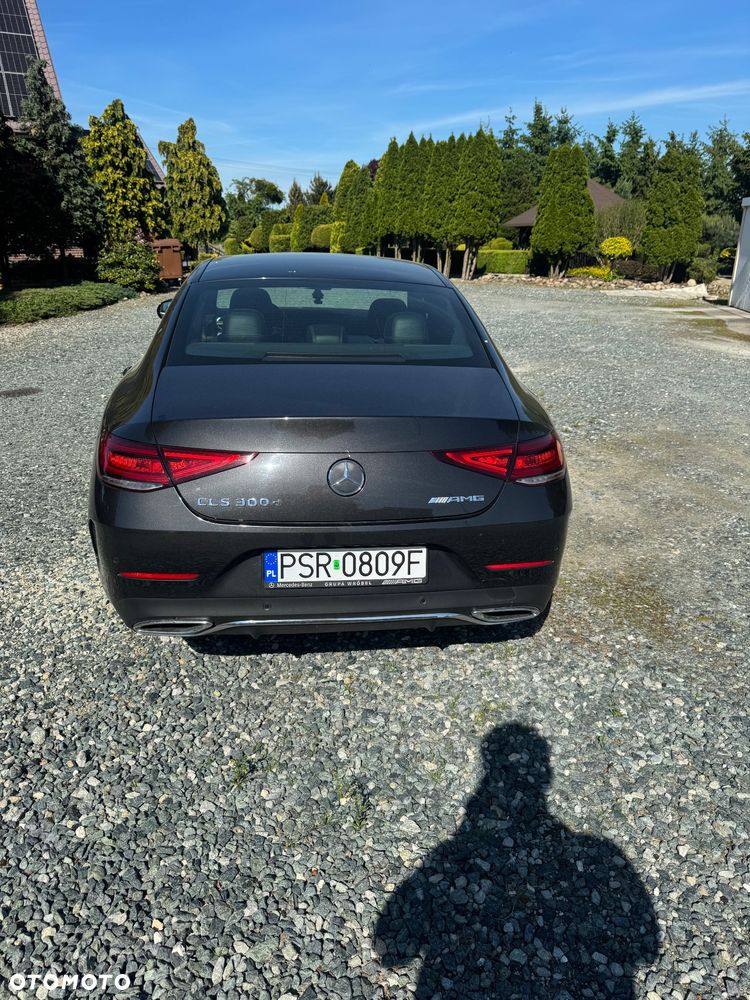 Mercedes-Benz CLS - 4