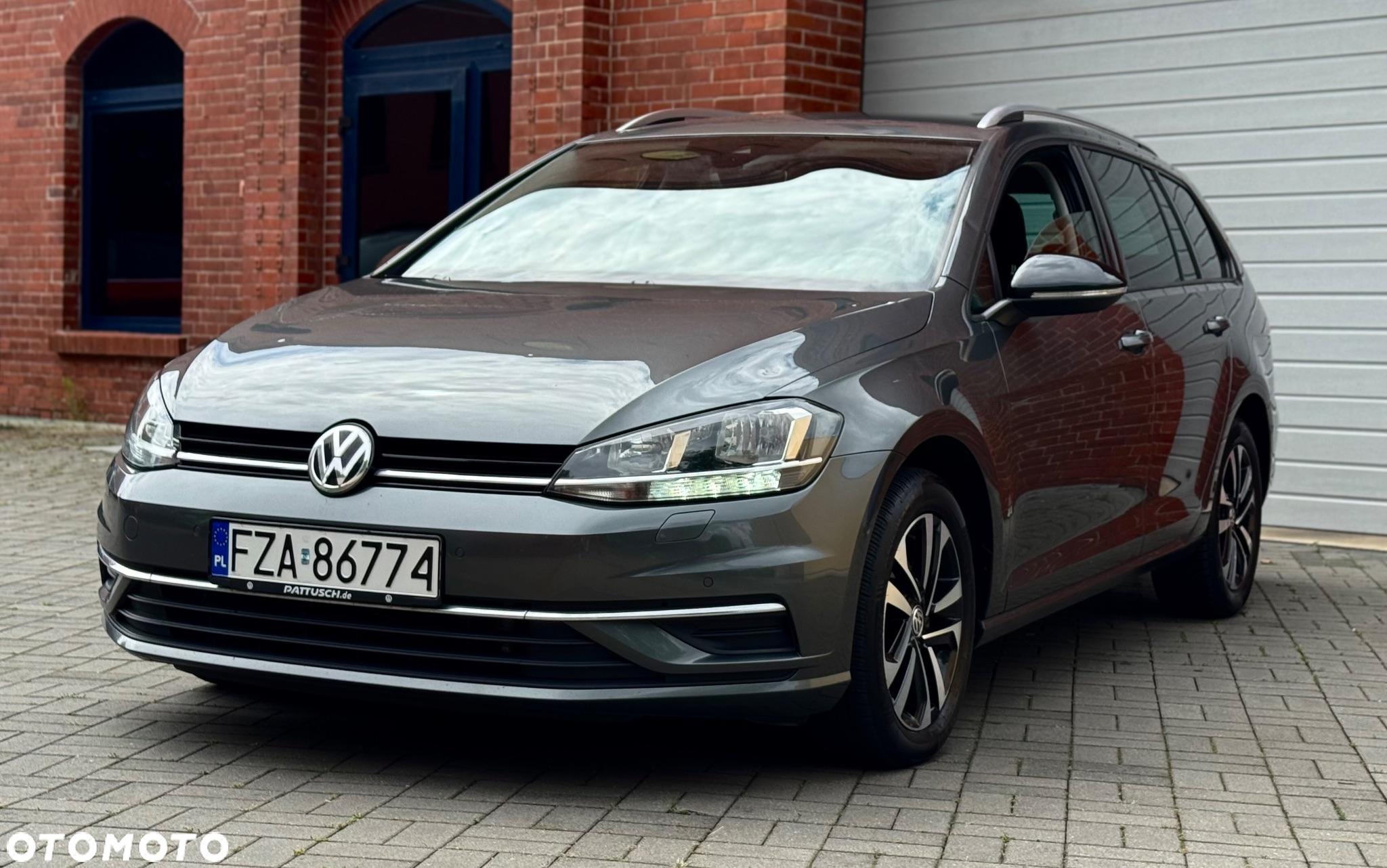 Volkswagen Golf 2.0 TDI SCR DSG IQ.DRIVE - 3