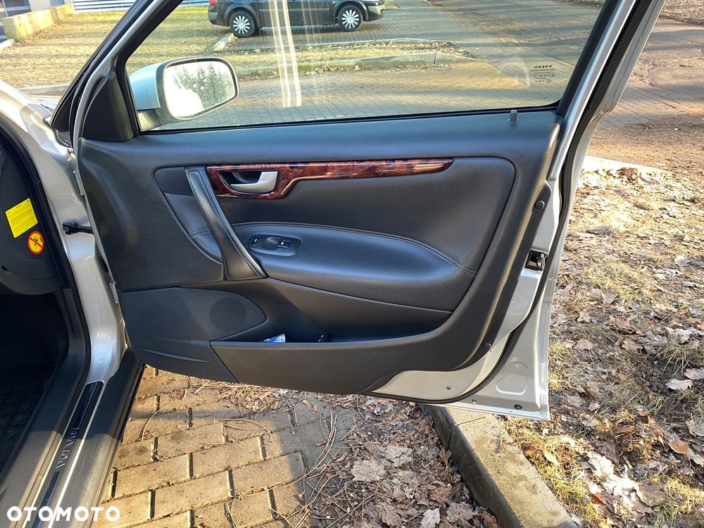 Volvo S60 2.4 D - 11