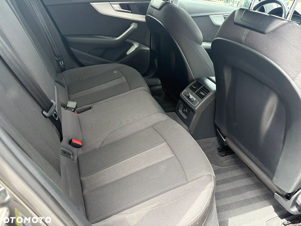 Audi A4 Avant 35 TDI mHEV Advanced S tronic - 26