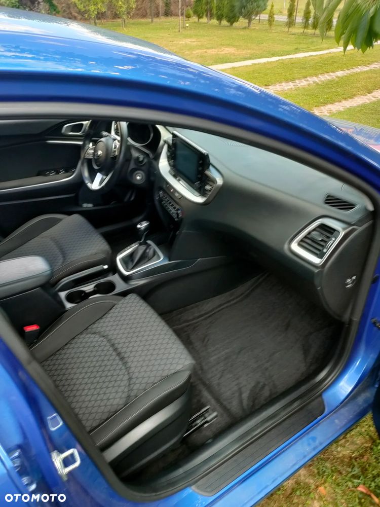 Kia Ceed 1.5 T-GDI M - 4