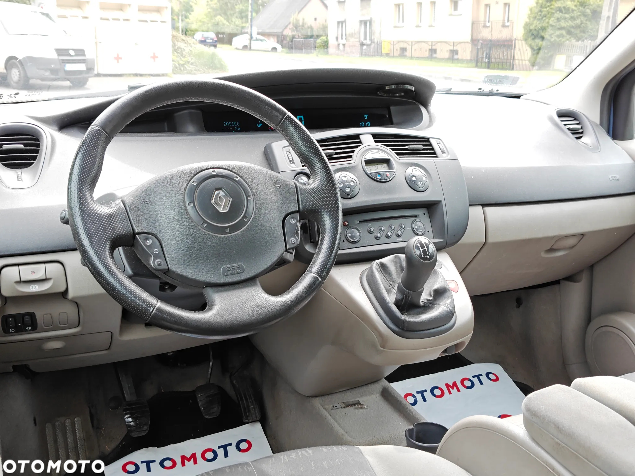 Renault Scenic 1.6 16V Alize - 15