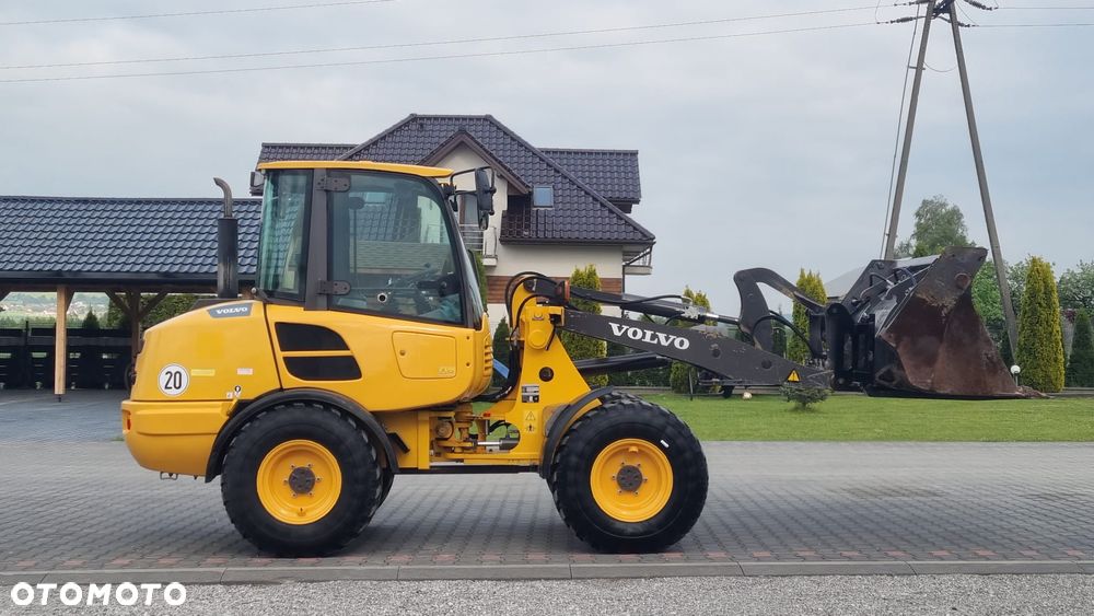 Volvo L25F/ 2635Mth/ Maszyna sprowadzona/ - 5