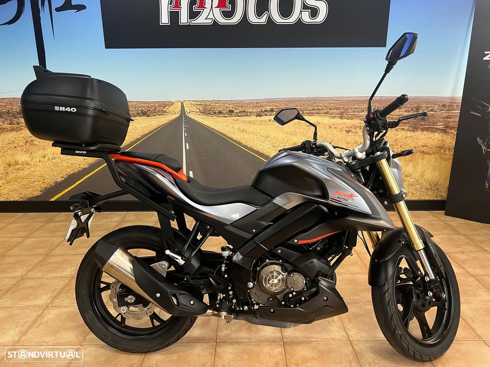 QJ Motor SRK 125S - 4