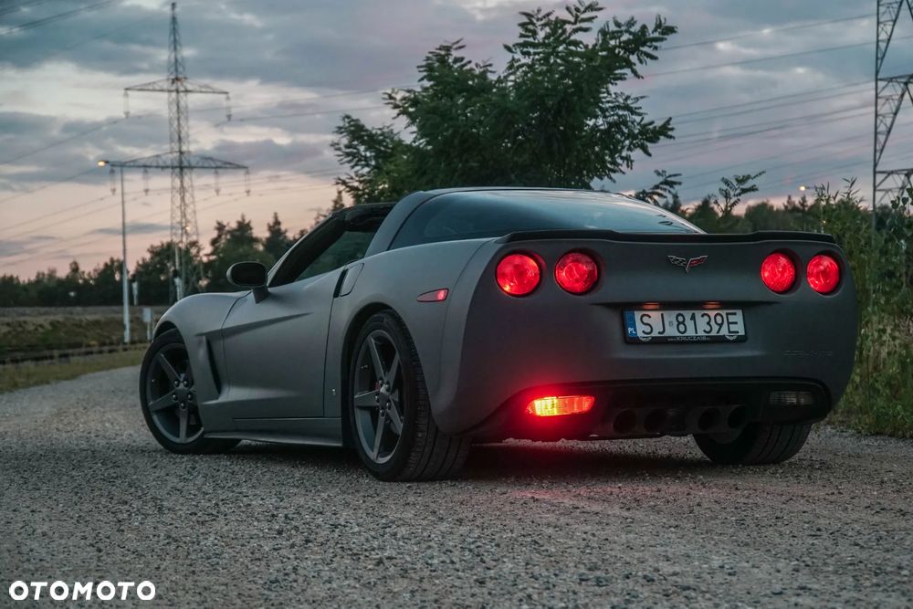 Chevrolet Corvette - 7